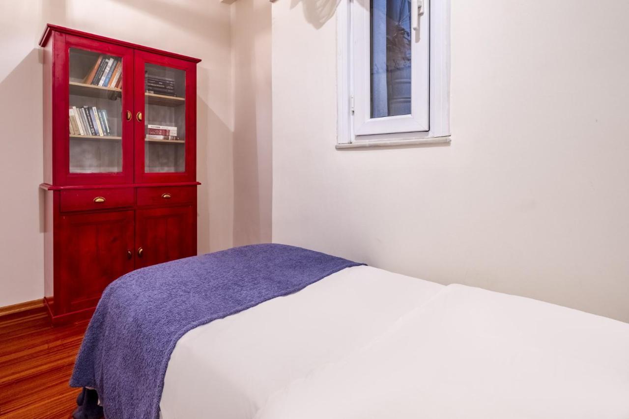 Centrally Located Apartment With Balcony In Sisli Istanbul Eksteriør billede